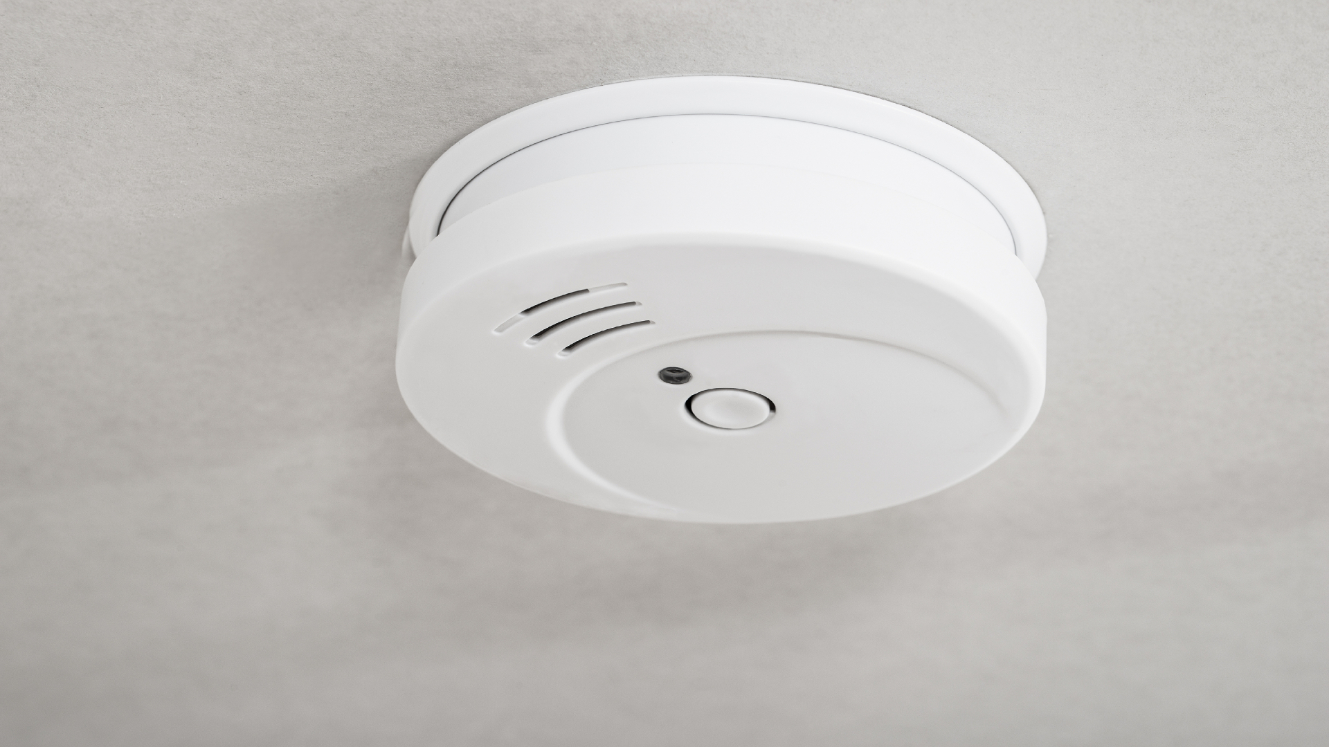 Is your smoke or carbon monoxide alarm chirping? Here's what it's